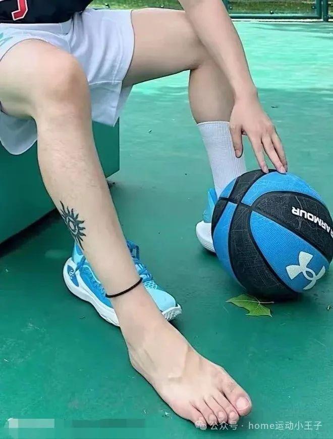 化武器”：臭脚与臭鞋的秘密联盟球盟会登录平台体育生的 “生