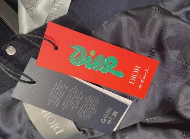 aws」新联名！蛇年限定发售了球盟会网站「Dior x K(图3)