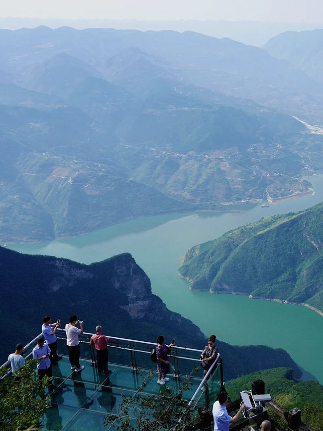 昌三峡旅行5天4晚路线及美食跟朋友去三峡五日游玩多少钱宜(图2)